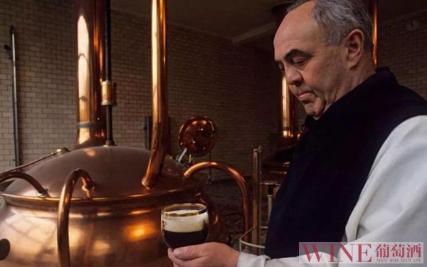 比利时僧侣抗议比利时首富家族污染“啤酒的味道”