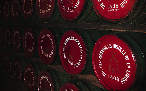 爱尔兰威士忌：丰富多彩的历史再度崛起