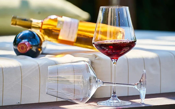 智利葡萄酒出口量额大跌，说好的取代澳洲酒呢