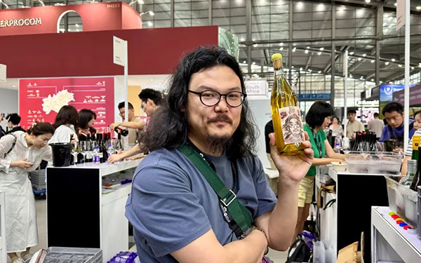 第16届金樽奖系列报道 | 中国葡萄酒新势力：姜崧与他的“谜”